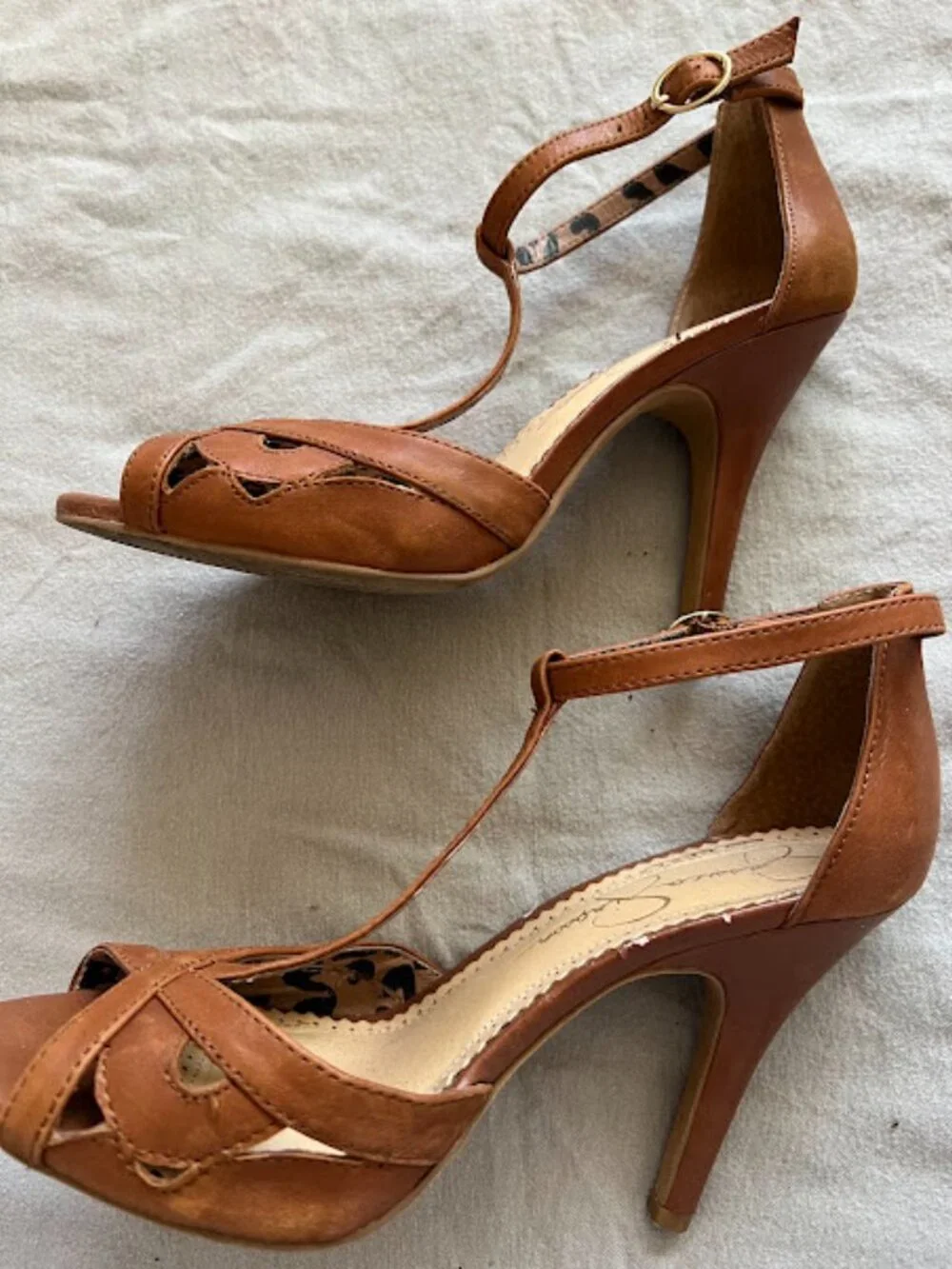 Jessica Simpson Brown Jeraldine Peep-Toe T-strap Heels Shoes Size 7.5M